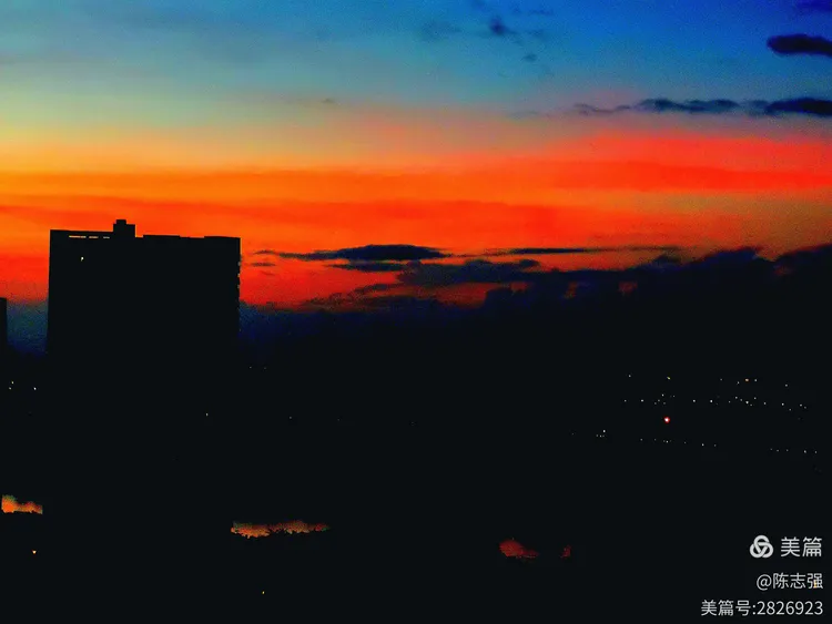 黎明前的美景
